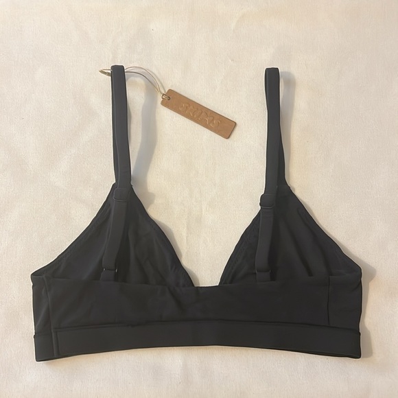 SKIMS FITS EVERYBODY TRIANGLE BRALETTE - Picture 3 of 5